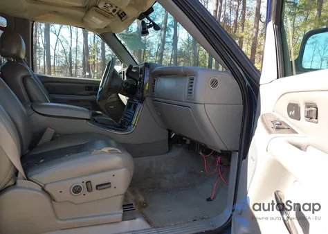 2005 GMC Yukon Denali z USA, uszkodzony, nr VIN 1GKEK63U05J132005